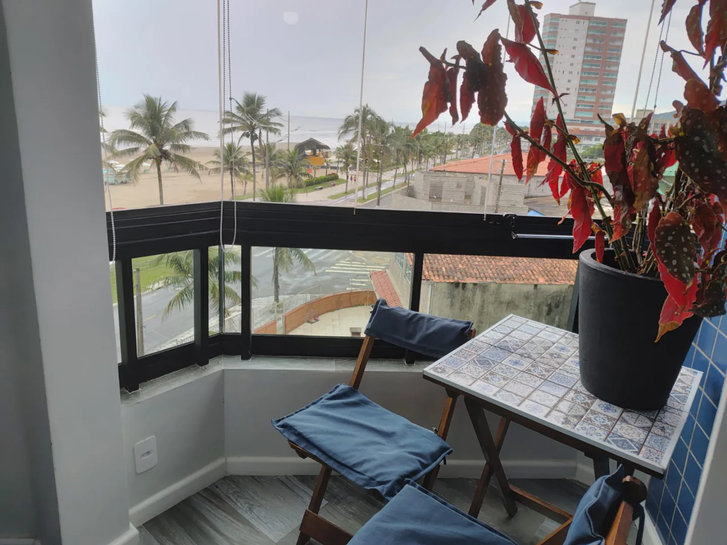 apartamento excelente com vista mar jd real - foto 10