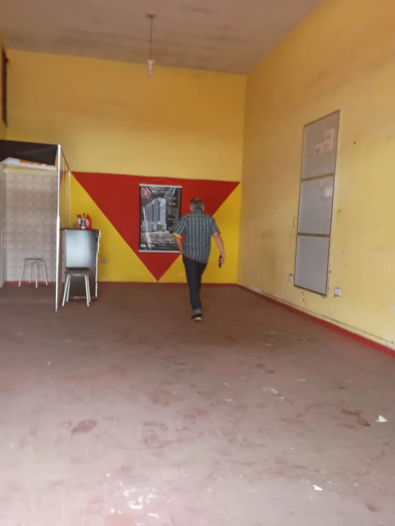 casa  e salão comercial  no jd real - foto 1